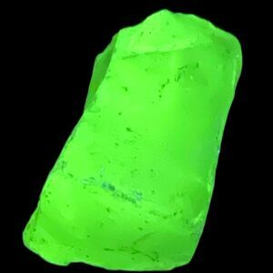 Amethyst Art Glass Cullet Glowing Manganese Slag Glass‎ #5GL19